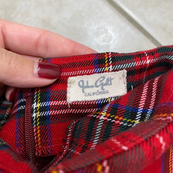 Brandy Melville | Plaid Skirt - Picture 2 of 2